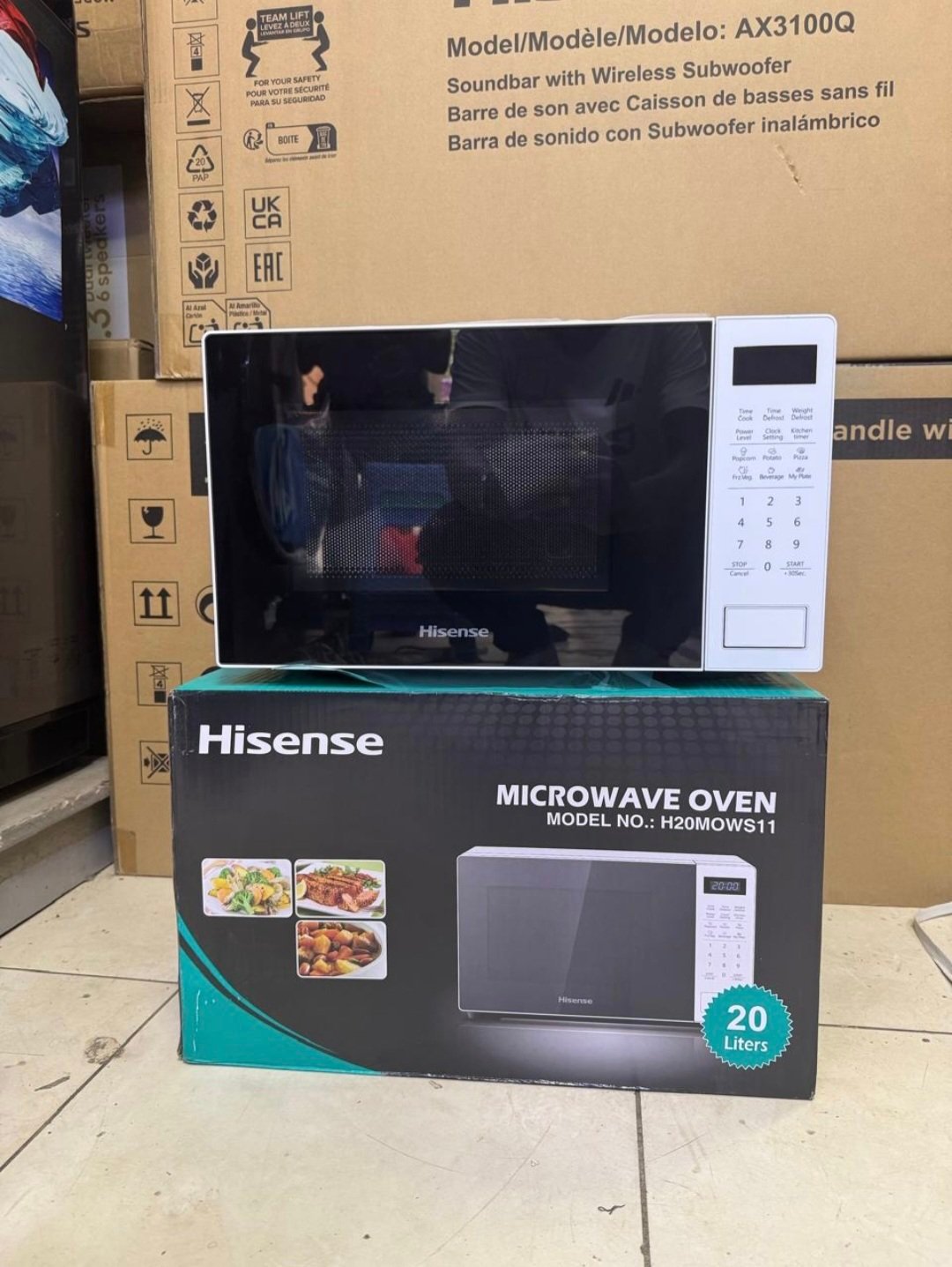 2024/07/1002243534.jpg Hisense 20L Digital Microwave Oven H20MOBS11 - White - Image 1